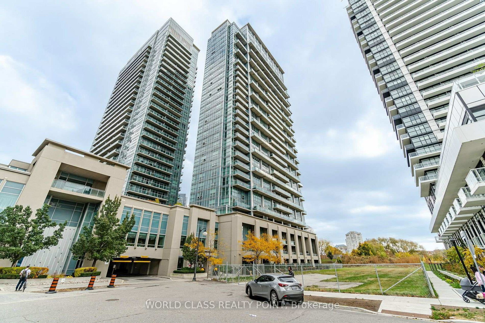 155-legion-road-n-etobicoke-ontario-w13442056