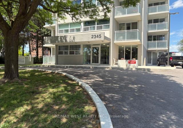 2345-confederation-parkway-mississauga-ontario-w13442082