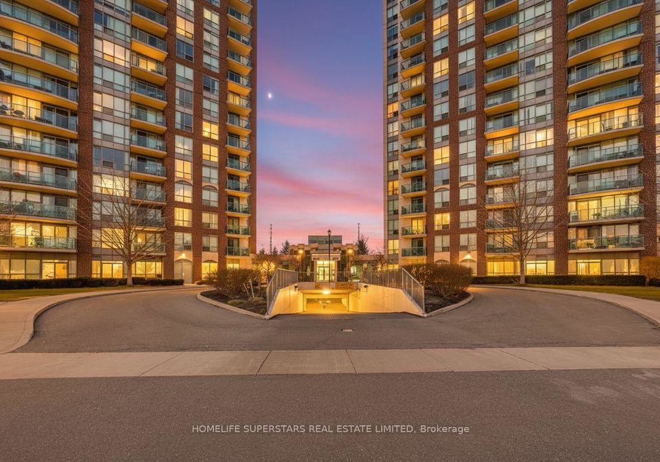 4879-kimbermount-avenue-mississauga-ontario-w13442098