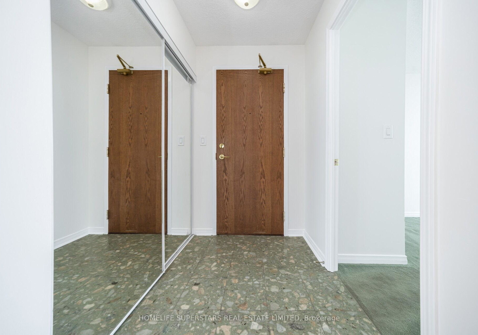 4879-kimbermount-avenue-mississauga-ontario-w13442098