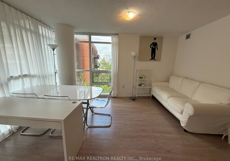 800-lawrence-avenue-w-north-york-ontario-w13442132