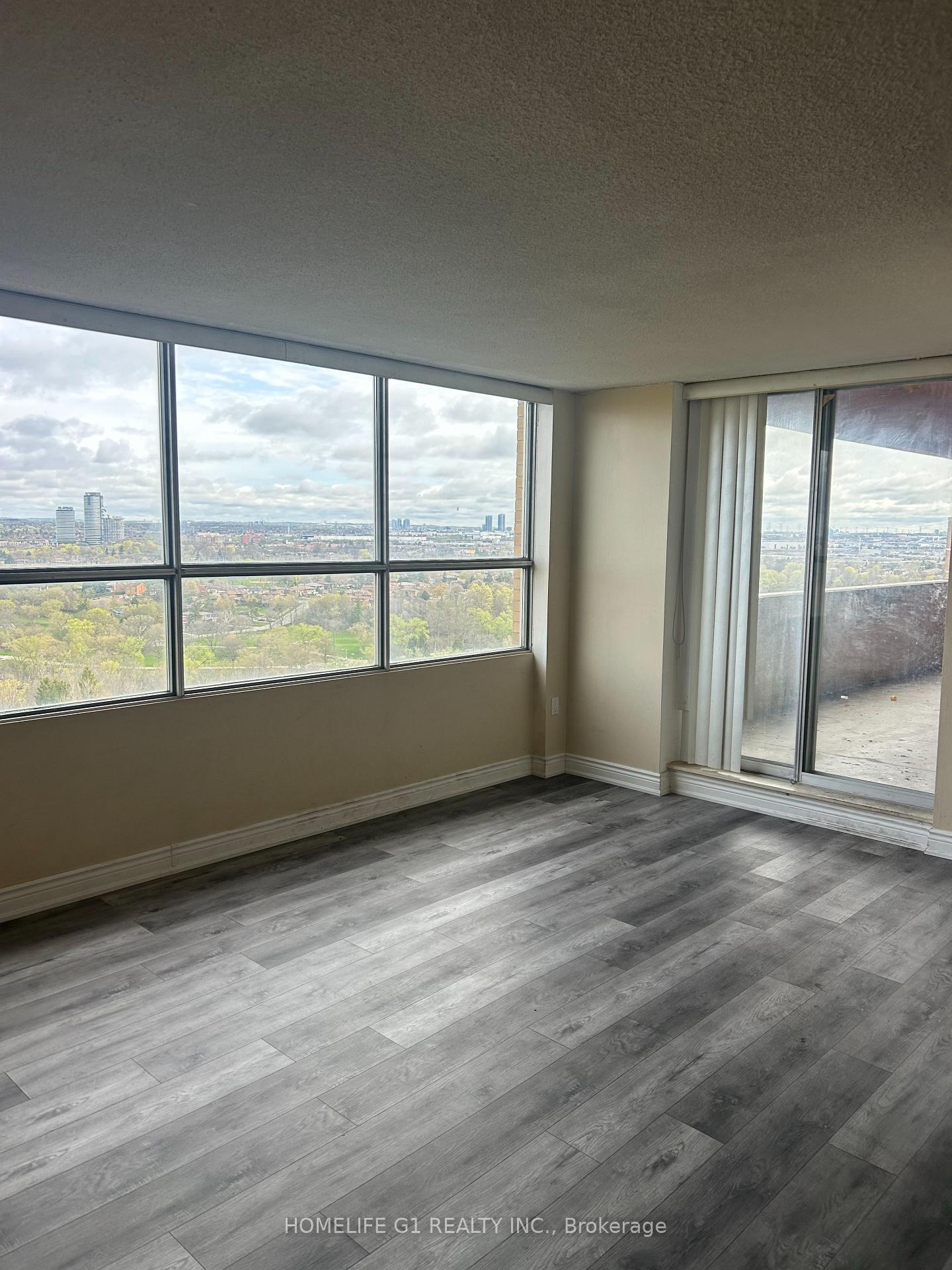 40-panorama-court-etobicoke-ontario-w13442222