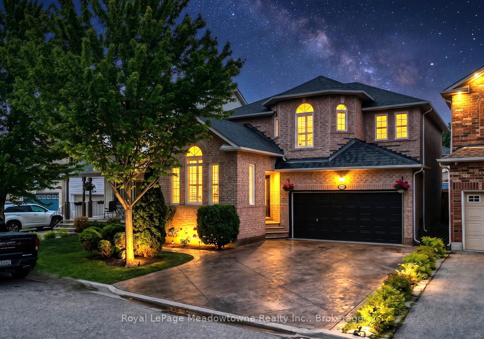 1201-fox-crescent-milton-ontario-w13442240