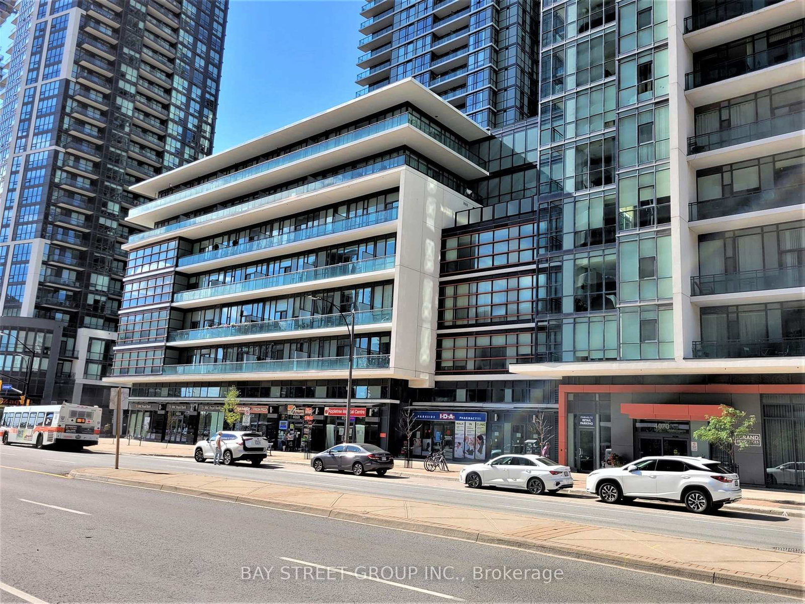 4070-confederation-parkway-mississauga-ontario-w13442516