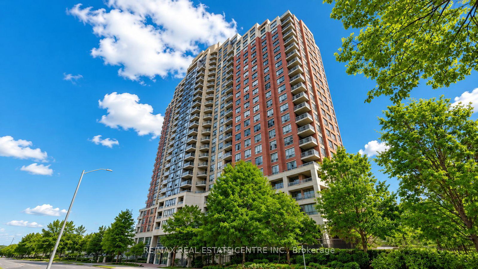 156-enfield-place-mississauga-ontario-w13442550