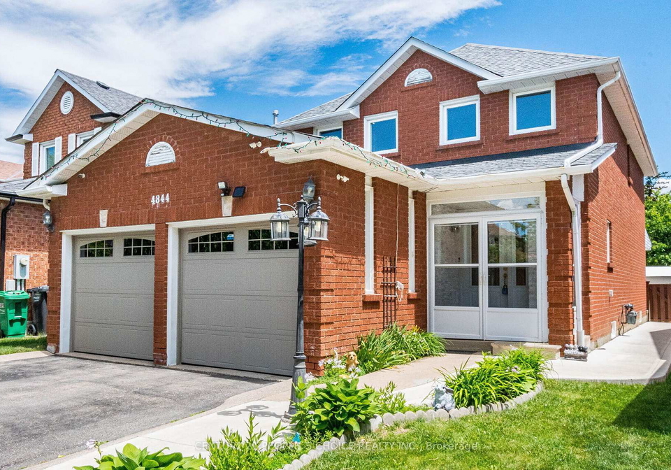 4844-owl-circle-mississauga-ontario-w13442576