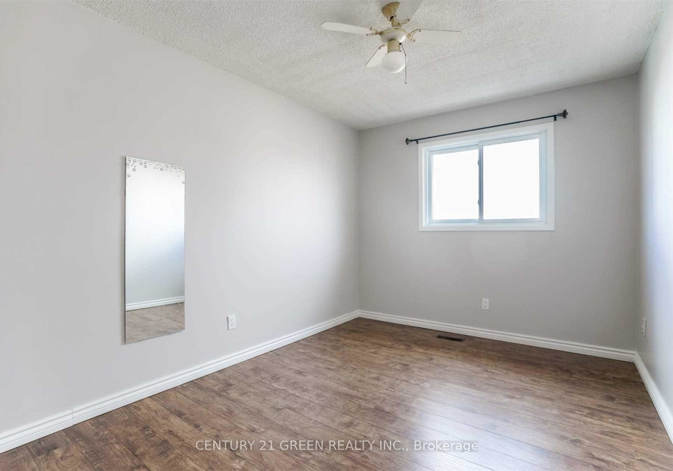 750-queensbridge-drive-mississauga-ontario-w13442736