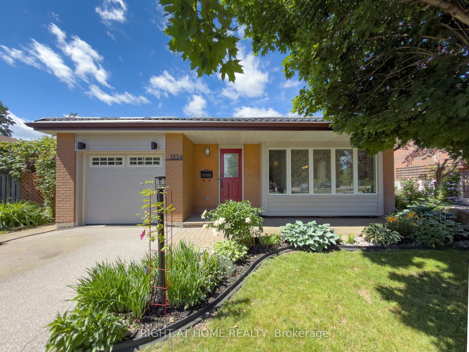 1324-bodley-road-mississauga-ontario-w13442744