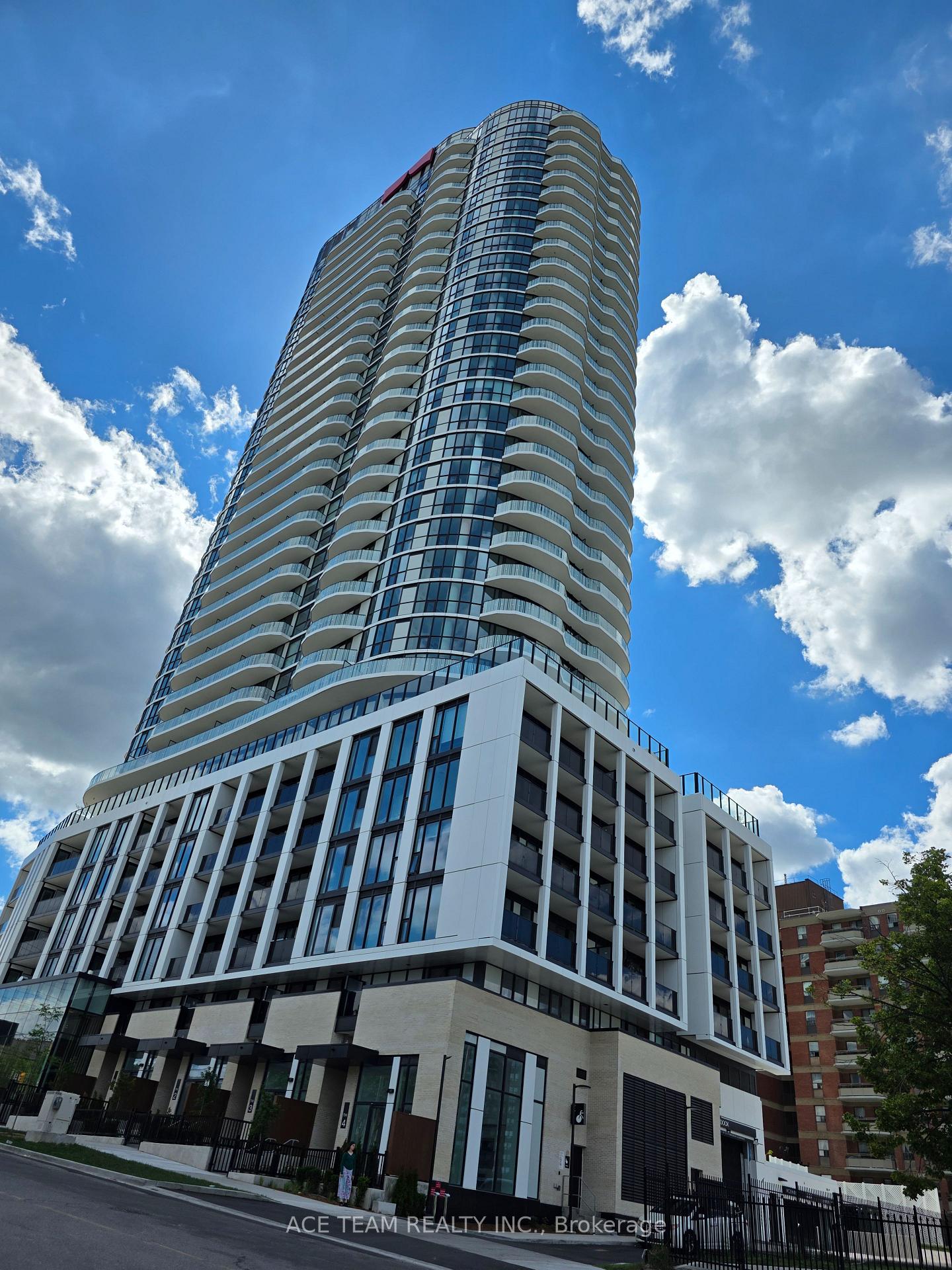 1-fairview-road-mississauga-ontario-w13442860