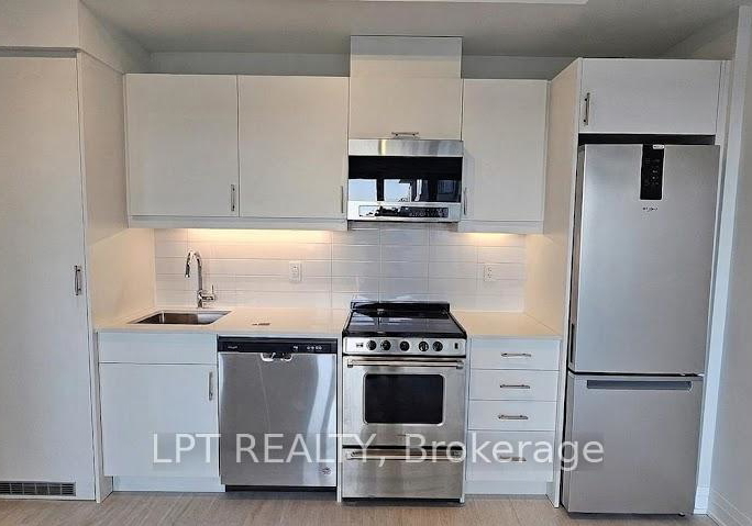 412-silver-maple-road-oakville-ontario-w13442940
