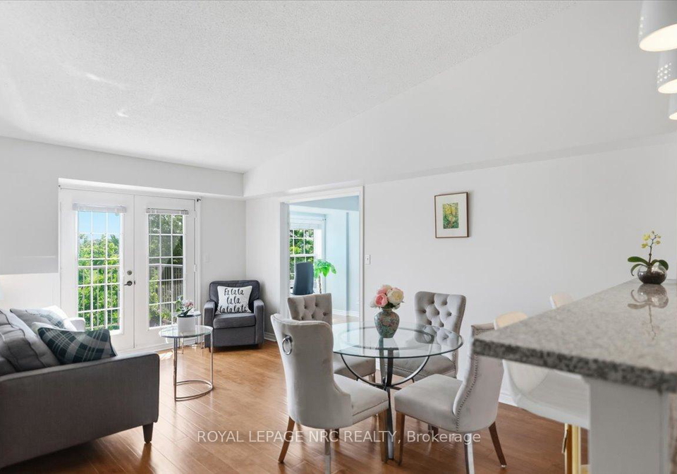 1450-bishops-gate-oakville-ontario-w13442968