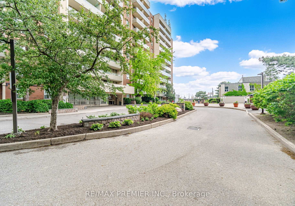 1-four-winds-drive-york-ontario-w13443120