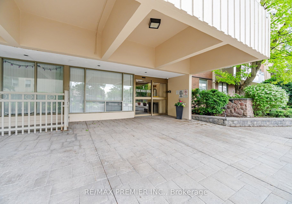1-four-winds-drive-york-ontario-w13443120