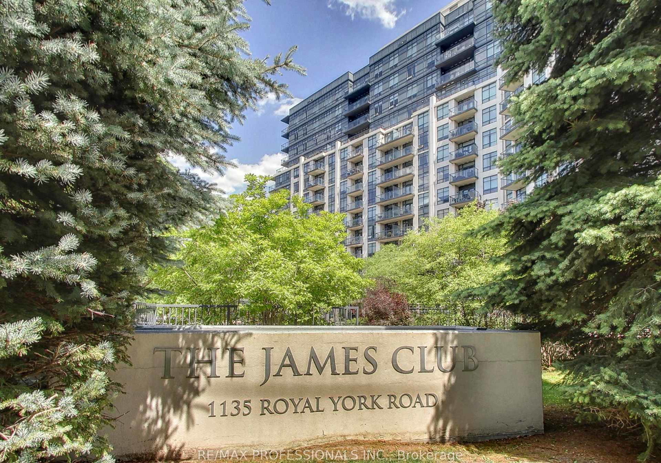 1135-royal-york-road-etobicoke-ontario-w13443174