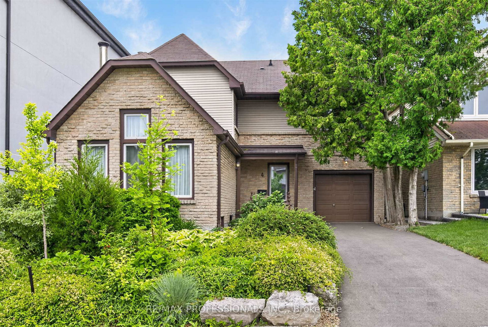 4-bigham-crescent-etobicoke-ontario-w13443216
