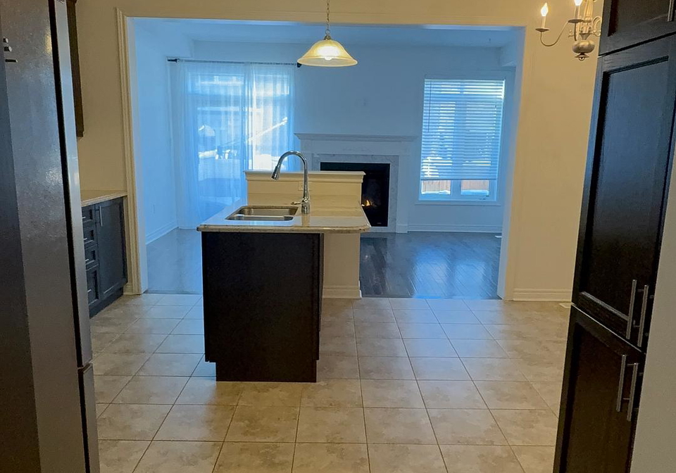 121-huguenot-road-oakville-ontario-w13443540