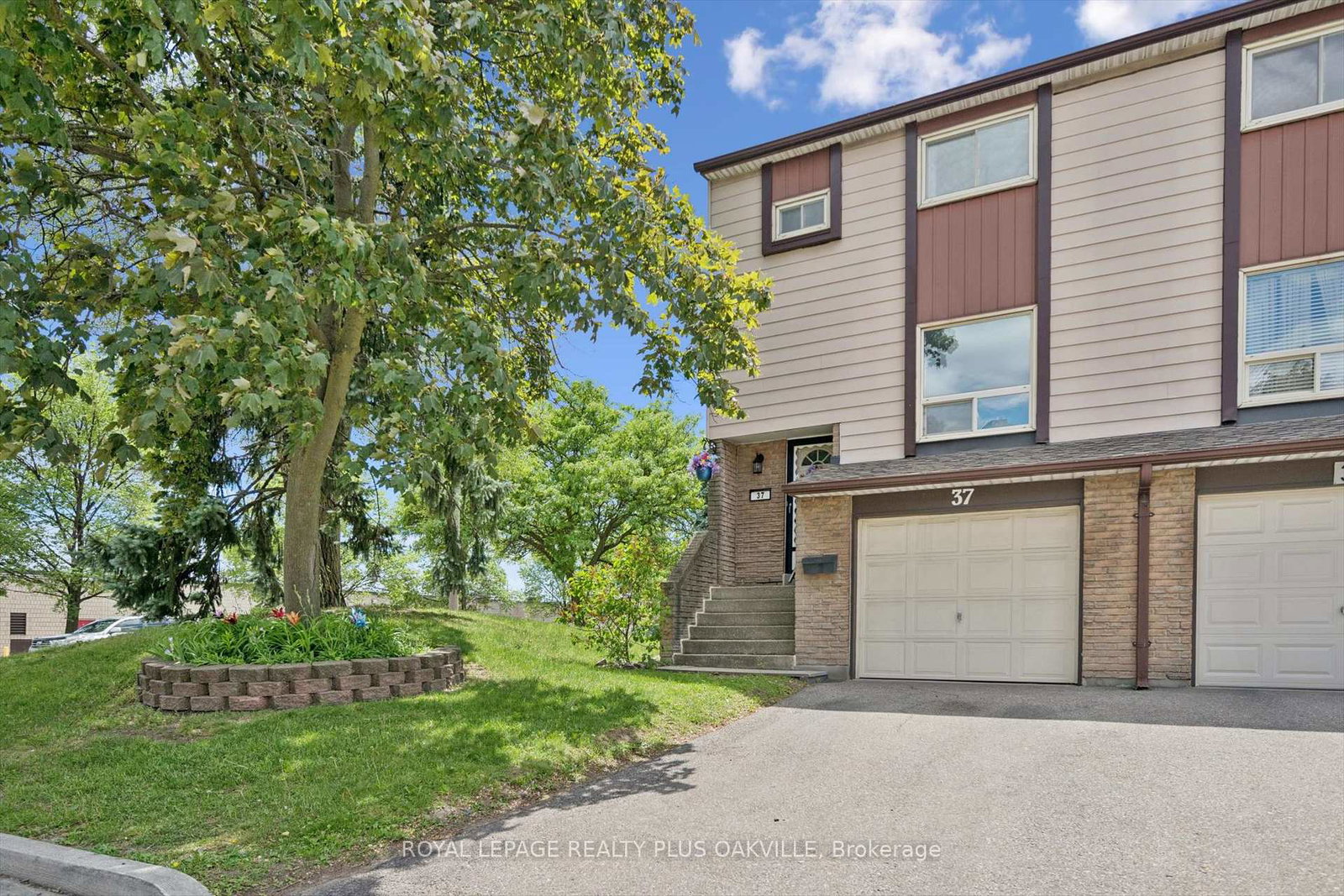 1221-dundix-road-mississauga-ontario-w13443630