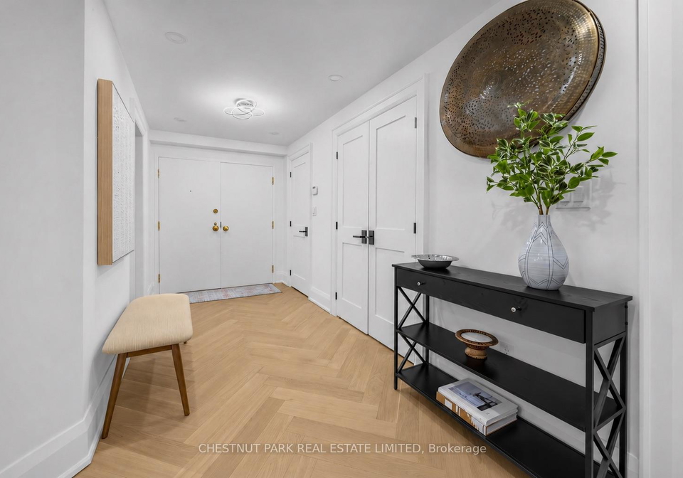2545-bloor-street-w-toronto-ontario-w13443736