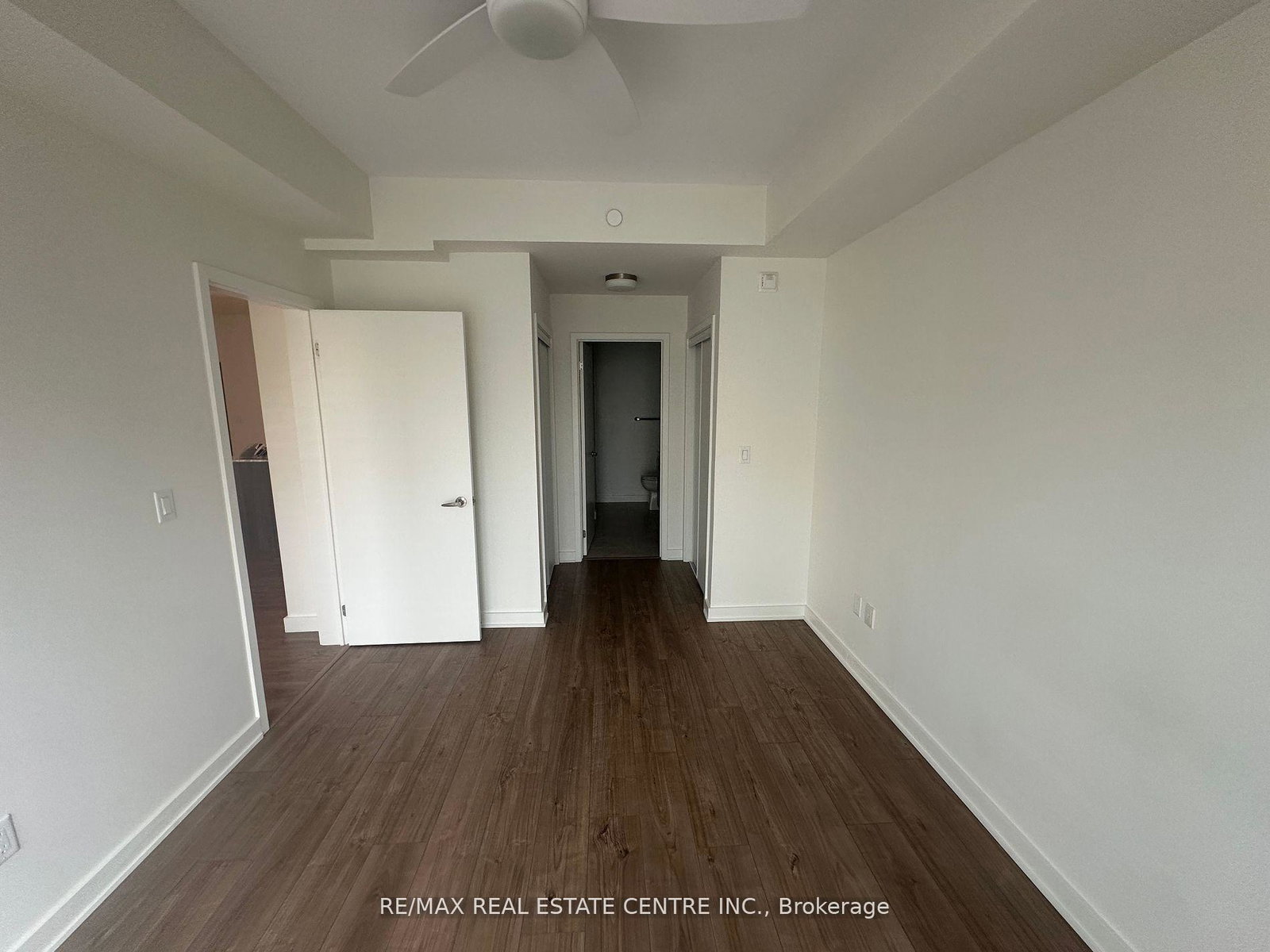 150-sabina-drive-oakville-ontario-w13443904
