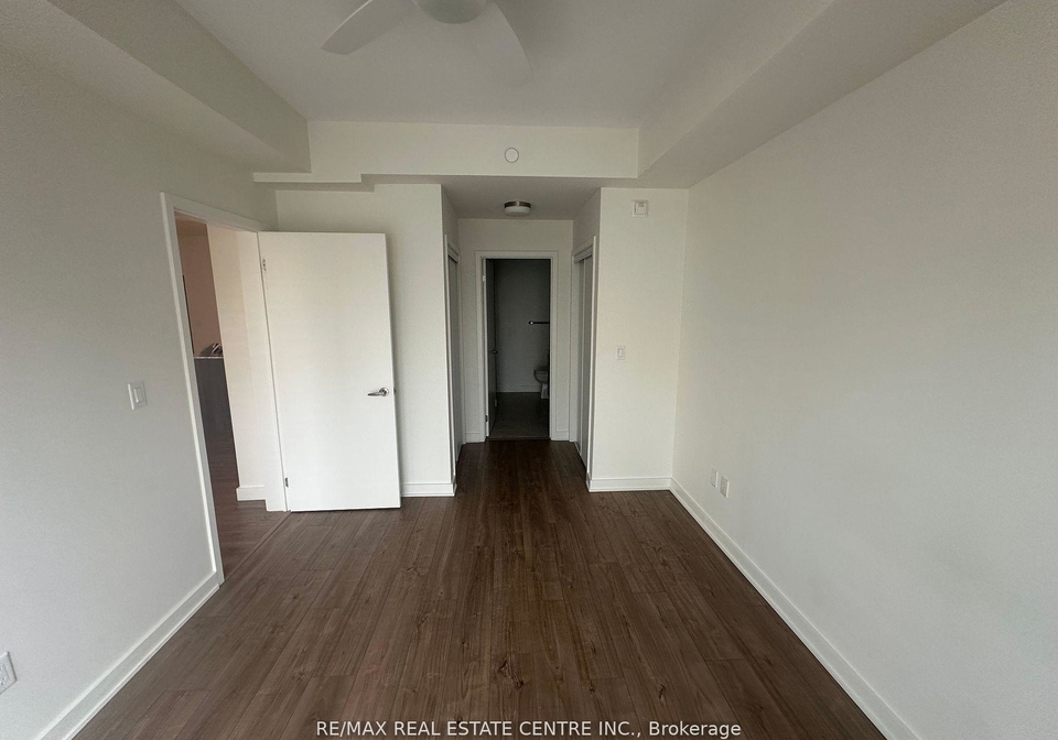 150-sabina-drive-oakville-ontario-w13443904