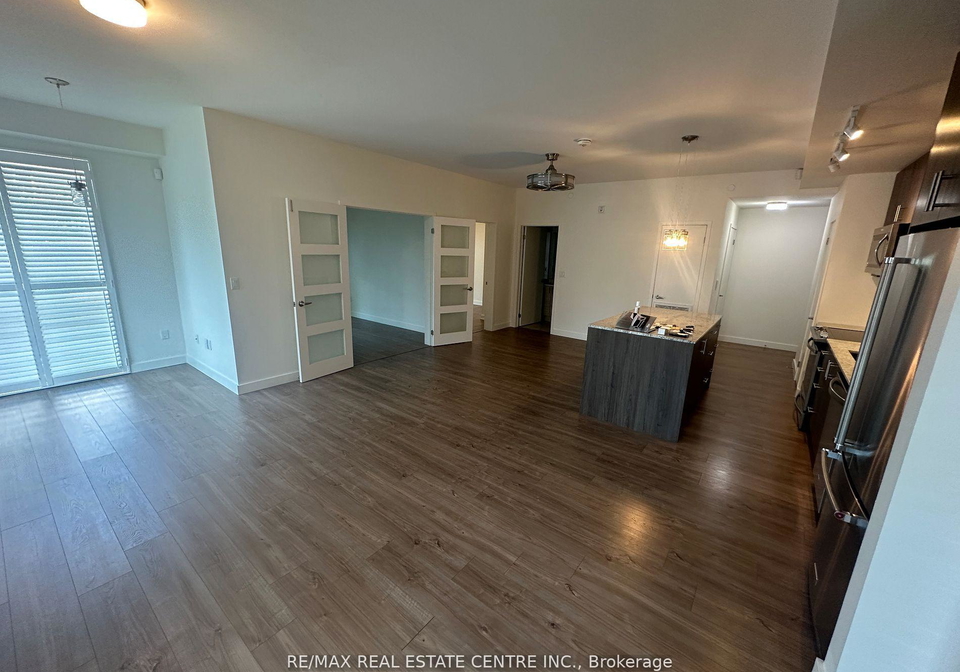 150-sabina-drive-oakville-ontario-w13443904