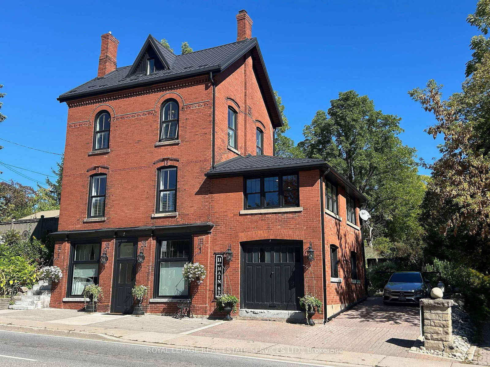 11-main-street-s-milton-ontario-w13443922