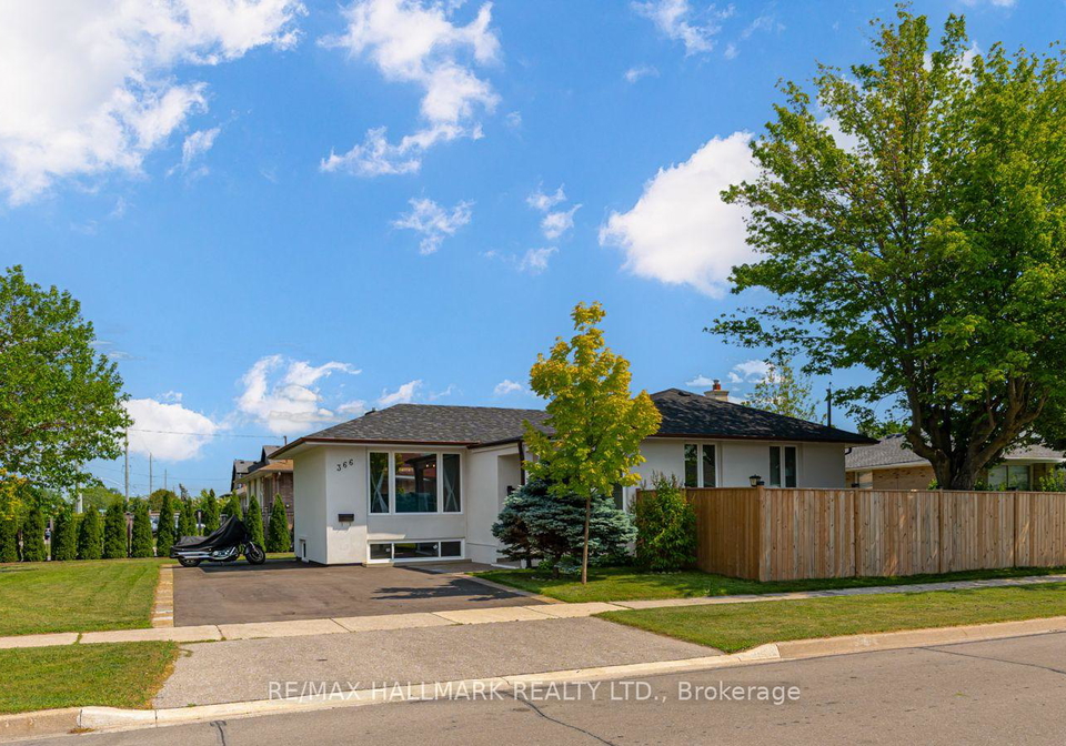 366-wildwood-drive-oakville-ontario-w13444106