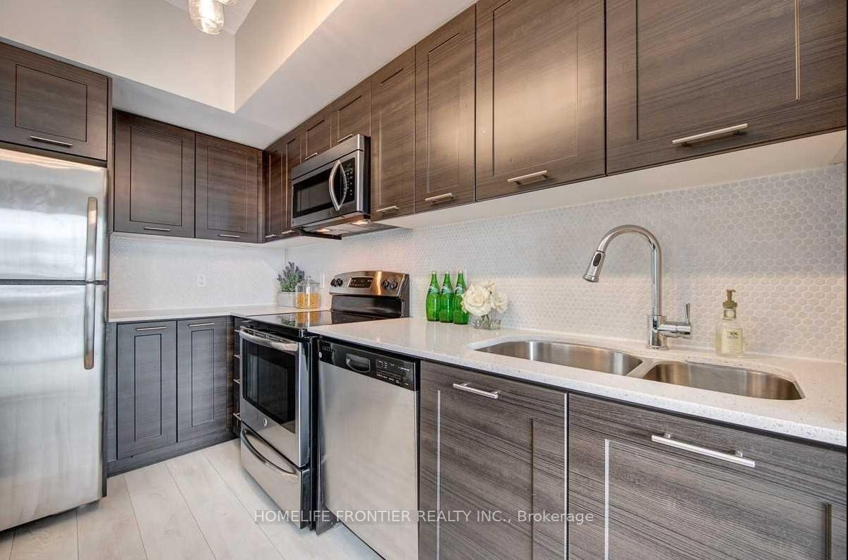 2220-lake-shore-boulevard-w-etobicoke-ontario-w13444116