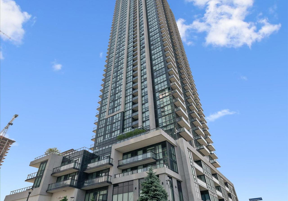 3975-grand-park-drive-mississauga-ontario-w13444140