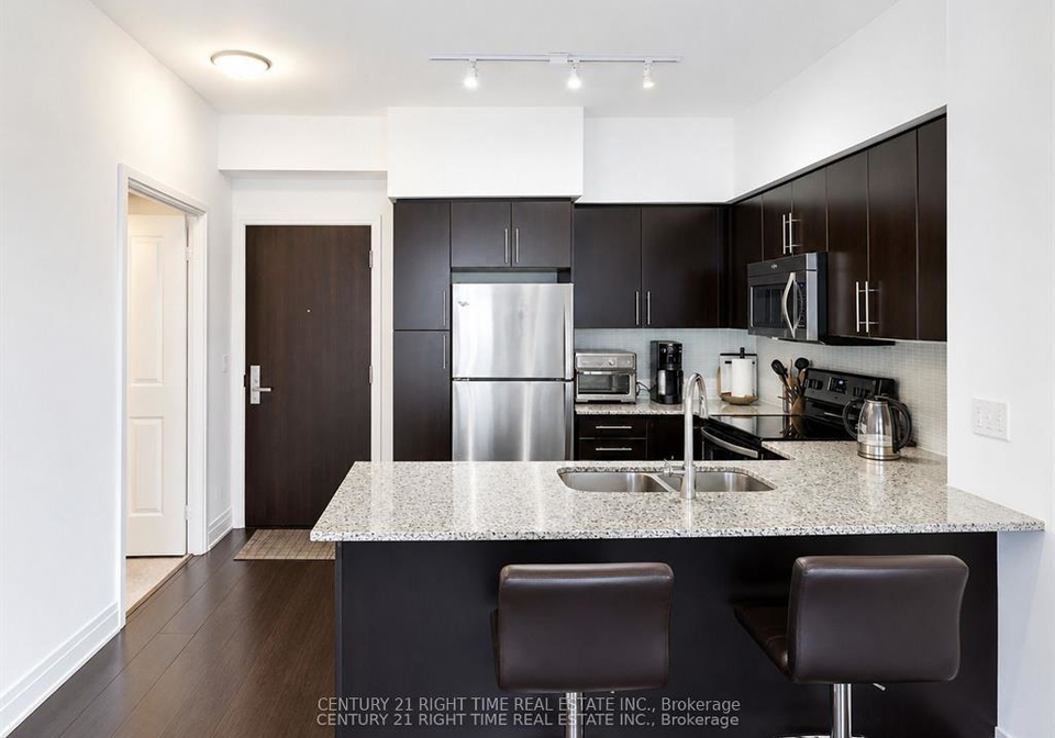 65-speers-road-oakville-ontario-w13444208