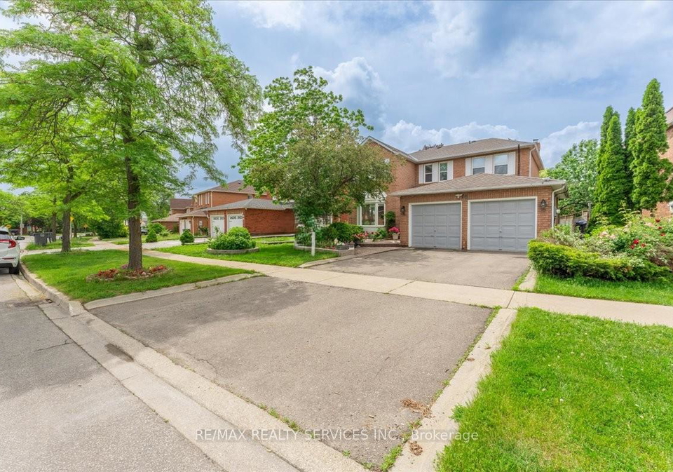 16-major-william-sharpe-drive-e-brampton-ontario-w13444224