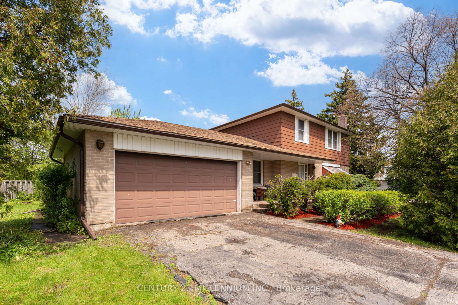 2-durham-crescent-brampton-ontario-w13444598