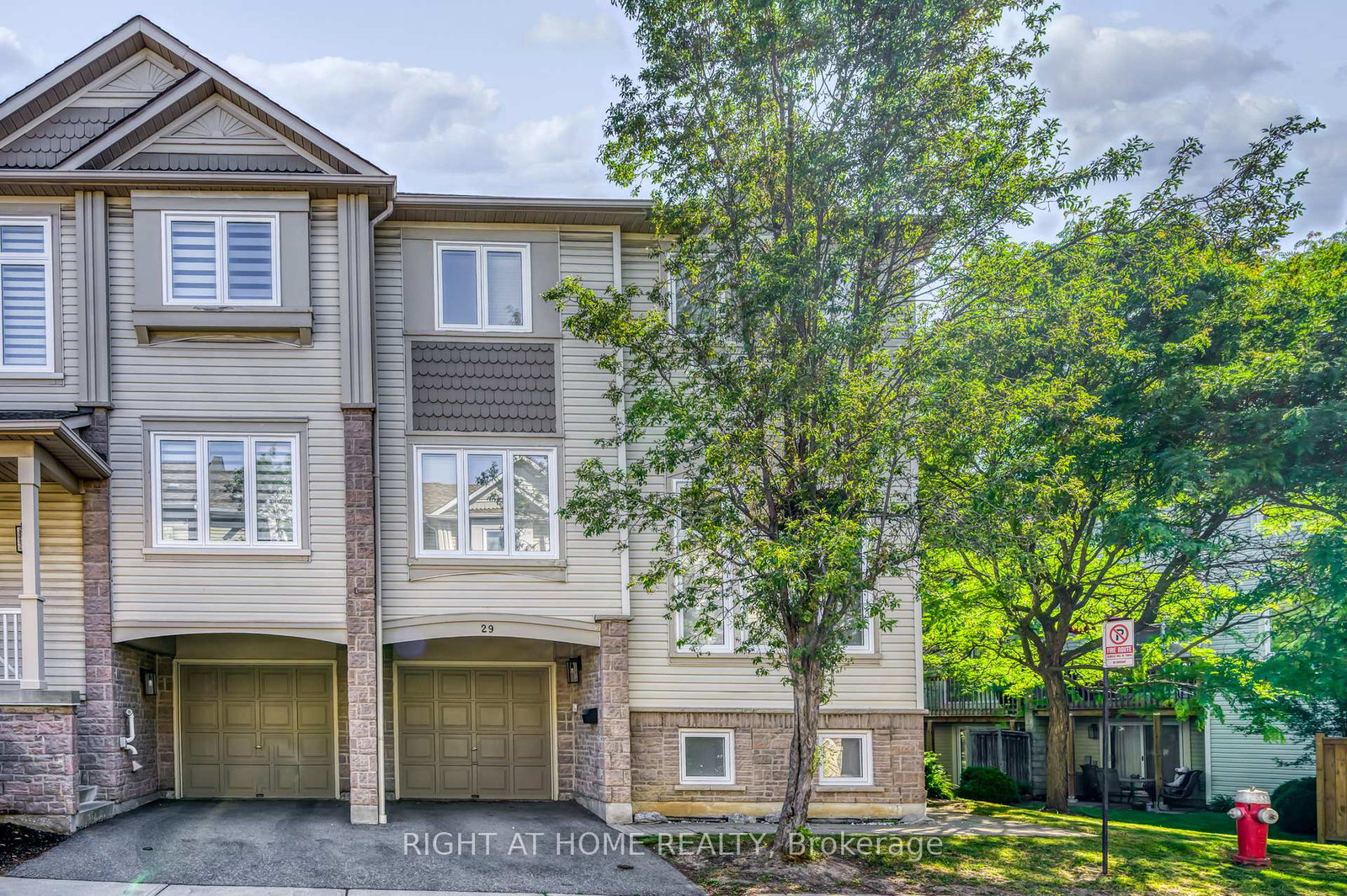 7101-branigan-gate-mississauga-ontario-w13445112