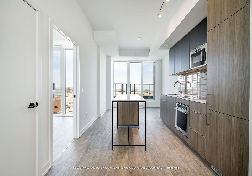 220-missinnihe-way-mississauga-ontario-w13445134