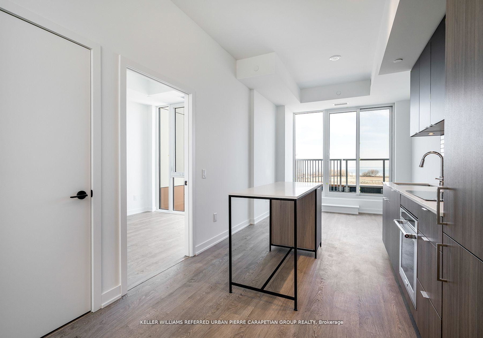 220-missinnihe-way-mississauga-ontario-w13445134