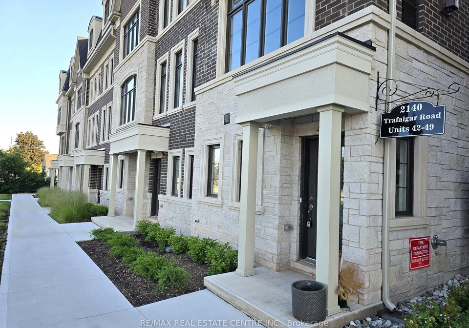 2140-trafalgar-road-oakville-ontario-w13445212