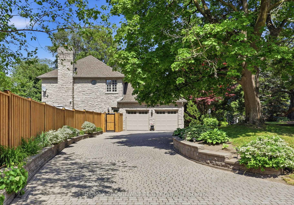437-cairncroft-road-oakville-ontario-w13445698