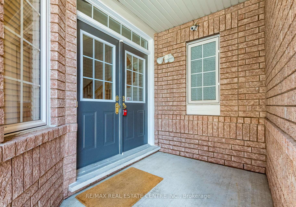 5981-couples-street-mississauga-ontario-w13445716