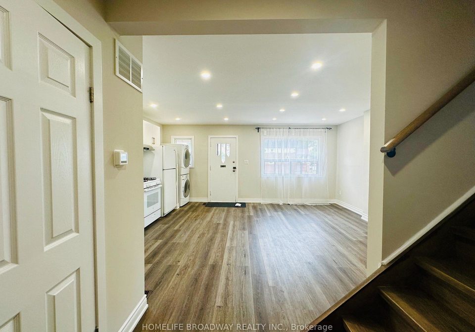 55-fairbank-avenue-e-north-york-ontario-w13445912