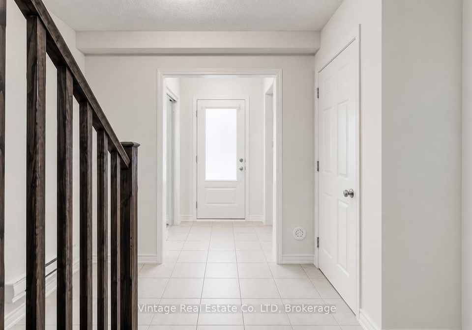 126-christopher-road-oakville-ontario-w13445914