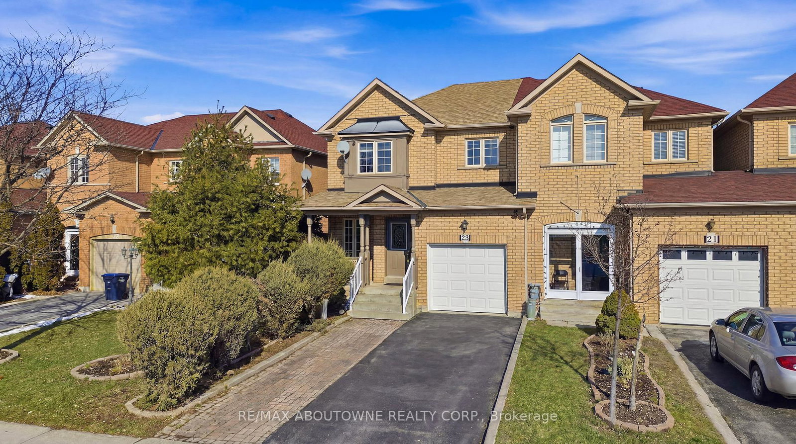 23-arabia-gate-brampton-ontario-w13446144