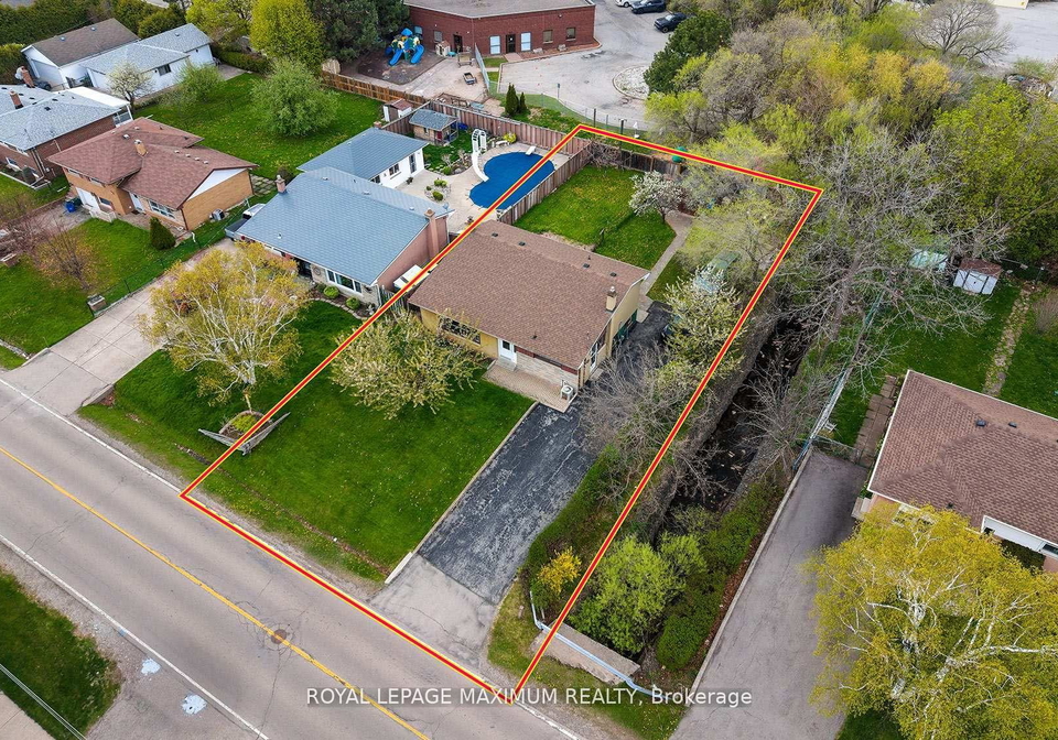 565-pinegrove-road-oakville-ontario-w13446252