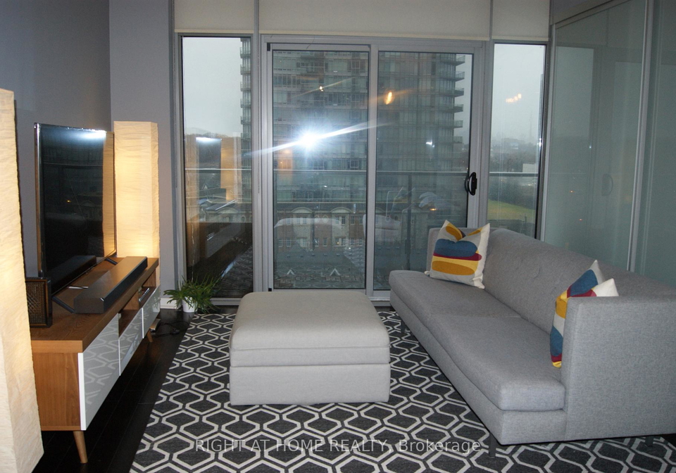 103-the-queensway-toronto-ontario-w13446292