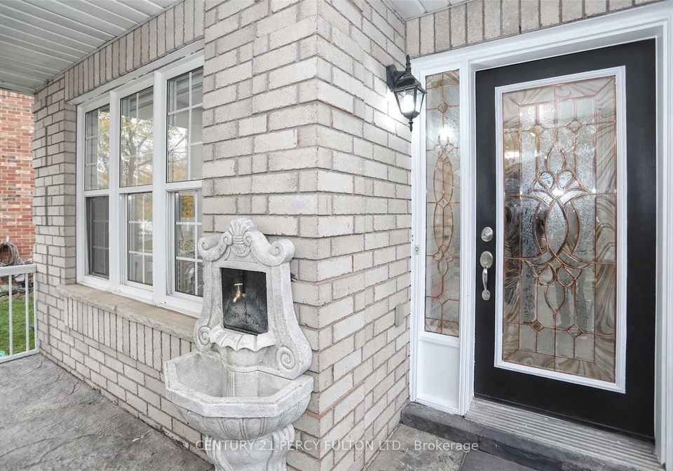 9-valleypark-crescent-brampton-ontario-w13446516