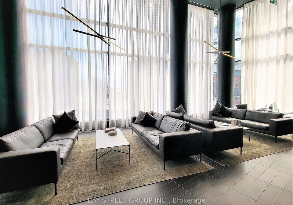 3900-confederation-parkway-mississauga-ontario-w13446716