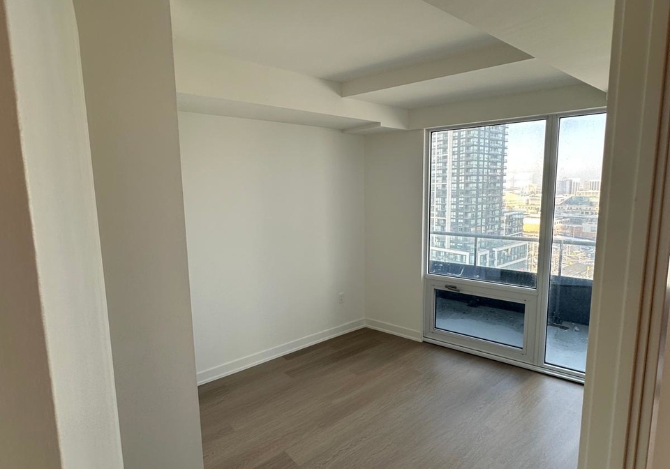 448-burnhamthorpe-road-w-mississauga-ontario-w13446980