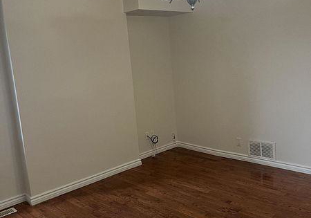 916-bloor-street-w-toronto-ontario-w13447004