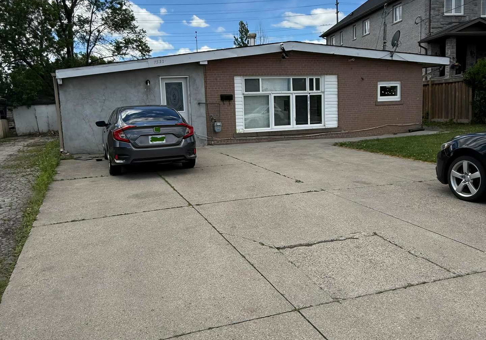 7530-redstone-road-mississauga-ontario-w13447012