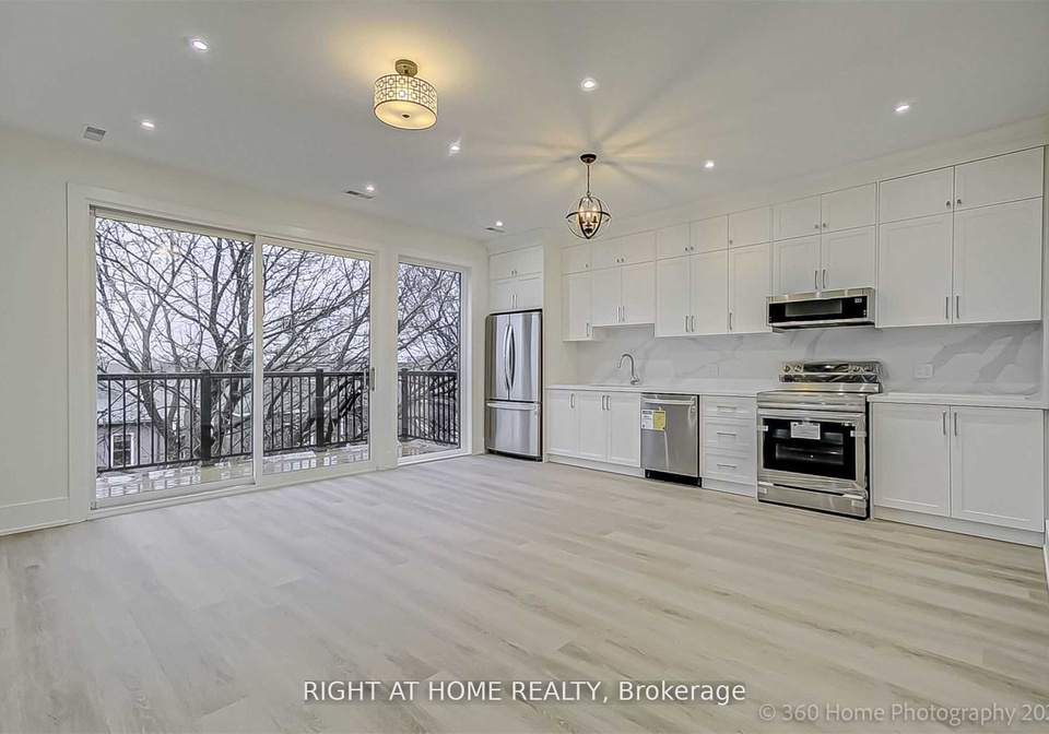 9-beechwood-avenue-toronto-ontario-w13447032