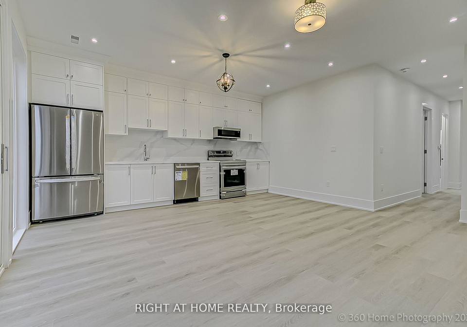 9-beechwood-avenue-toronto-ontario-w13447032